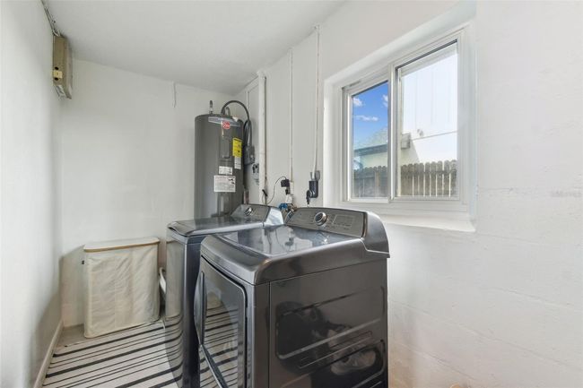 1735 Maryland Ave Ne, House other with 3 bedrooms, 2 bathrooms and null parking in ST PETERSBURG FL | Image 51