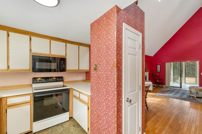 7 Quails Way, Condo with 2 bedrooms, 2 bathrooms and null parking in Merrimack NH | Image 9