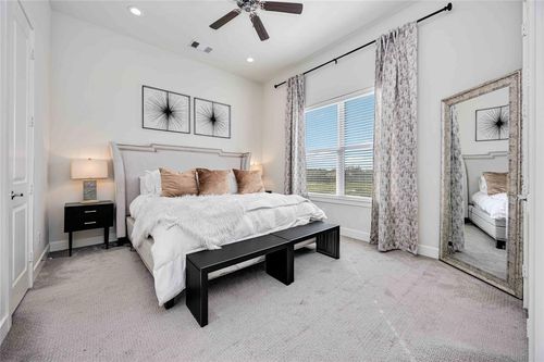 108 Knightsbridge Park Ln, Houston, TX, 77018-2306 | Card Image