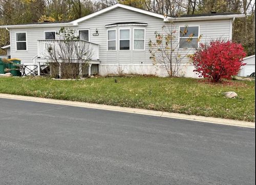 512 Opal Cir, Lannon, WI, 53046 | Card Image