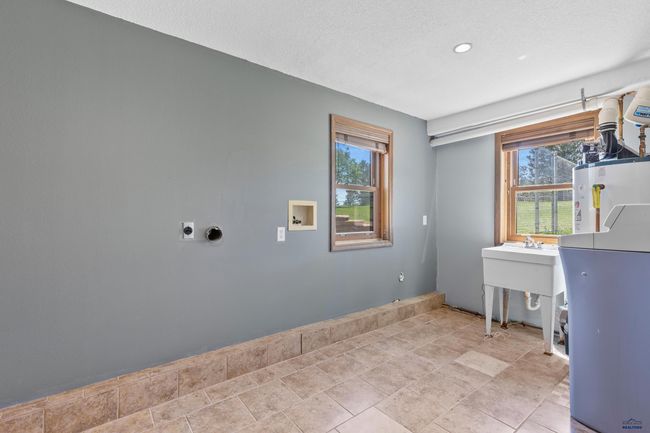 9204 S High Meadows Dr, House other with 5 bedrooms, 3 bathrooms and null parking in Black Hawk SD | Image 30