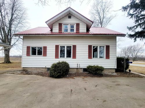 355 W Us Highway 6, Albion, IN, 46701-9700 | Card Image