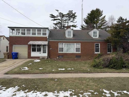 3916 5th Ave, Kenosha, WI, 53140-5514 | Card Image