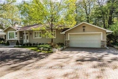 1588 Truscott Dr, Mississauga, ON, L5J1Z4 | Card Image