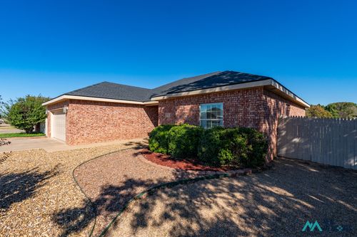 3309 Northglen Dr, Clovis, NM, 88101-2939 | Card Image
