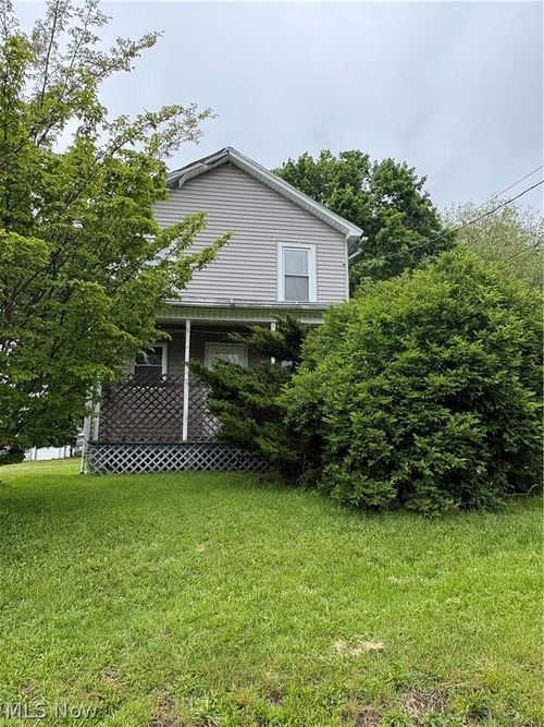 325 E High St, Leetonia, OH, 44431-9655 | Card Image