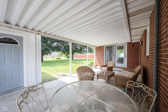 9461 N County Road 800 W, House other with 3 bedrooms, 2 bathrooms and null parking in Middletown IN | Image 51