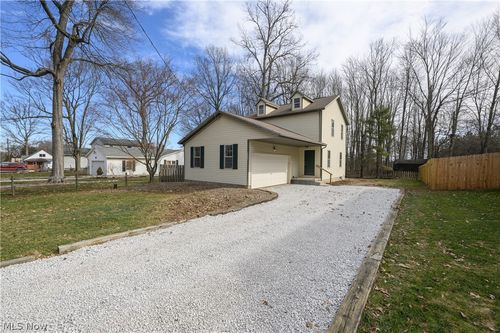 3025 Lamb Dr, Coventry Township, OH, 44319-2416 | Card Image