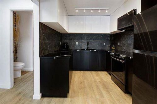 208-1220 Falcon Dr, Coquitlam, BC, V3E2E5 | Card Image