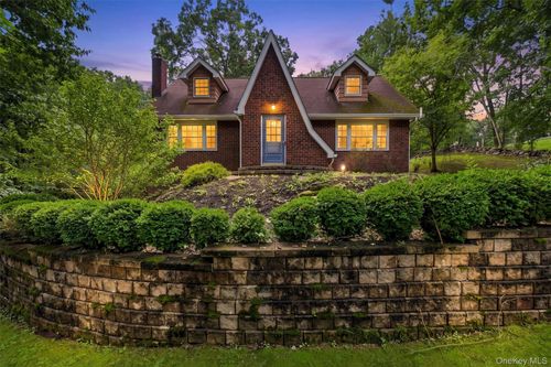 61 Bowe Ln, Lagrangeville, NY, 12540-6356 | Card Image