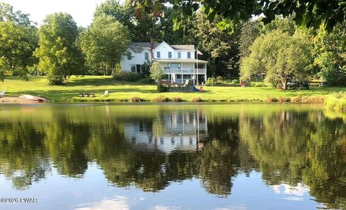 272 & 270 Heaters Hill, Matamoras, PA, 18336 | Card Image