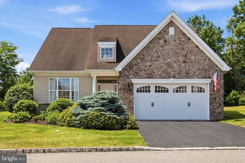 1146 Creekside Ln, QUAKERTOWN, PA, 18951-2840 | Card Image