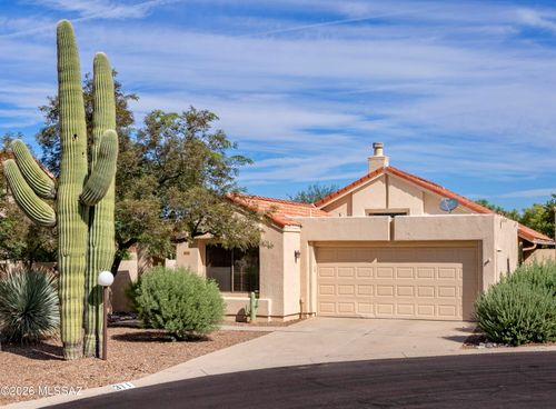 311 E Suntree St, Oro Valley, AZ, 85737-6851 | Card Image