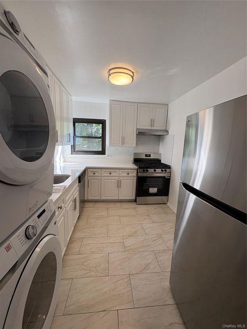 c9-125 Central Avenue, Rye City, NY, 10580 | Card Image