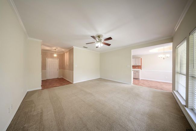 APT-602 - 5401 Hollytree Dr, Condo with 3 bedrooms, 2 bathrooms and null parking in Tyler TX | Image 5