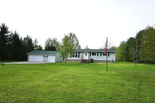 5875 Trumbull Road, Geneva, OH, 44041 | Card Image