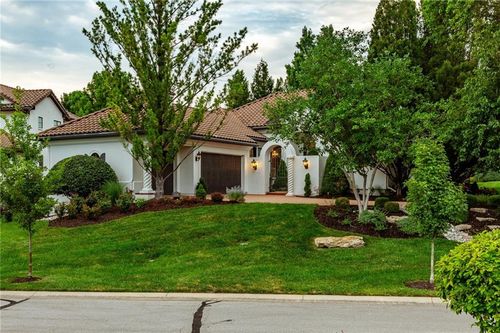 3240 W 138th Ter, Leawood, KS, 66224-4590 | Card Image