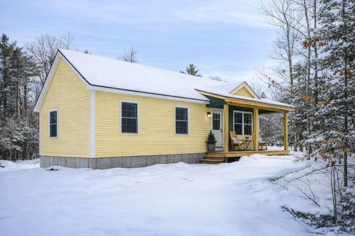 473b Middle Road, Standish, ME, 04085 | Card Image