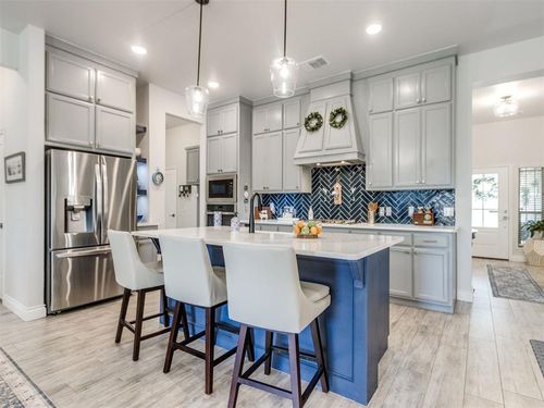 1012 Mount Irving Way, Norman, OK, 73071-1067 | Card Image