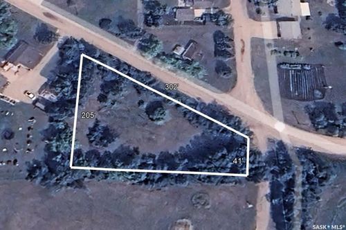 307-309-311 Third Ave, Kelvington, SK, S0A4J0 | Card Image