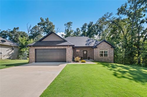 2 Elvanfoot Ln, Bella Vista, AR, 72715-5561 | Card Image