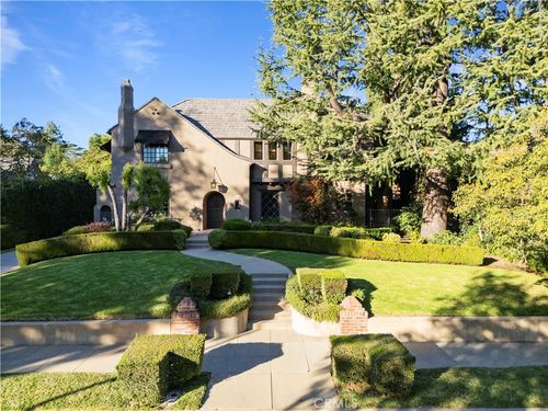 1637 Don Carlos Ave, Glendale, CA, 91208-2007 | Card Image