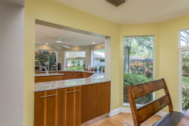 Dining Area | Image 12