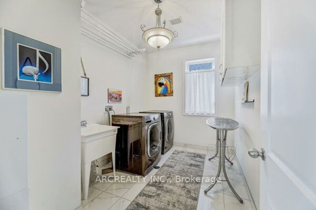 25 Thompson Way, House other with 4 bedrooms, 4 bathrooms and 7 parking in Springwater ON | Image 28