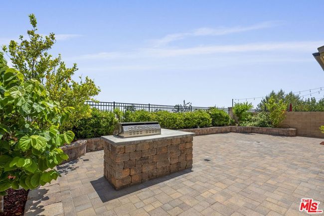 20650 Huntley Way, Condo with 4 bedrooms, 3 bathrooms and 4 parking in Santa Clarita CA | Image 15