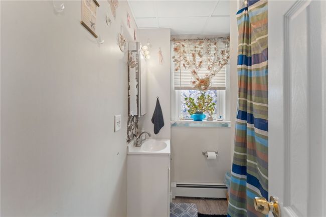 49 Seamans St, Home with 4 bedrooms, 2 bathrooms and 3 parking in Providence RI | Image 7