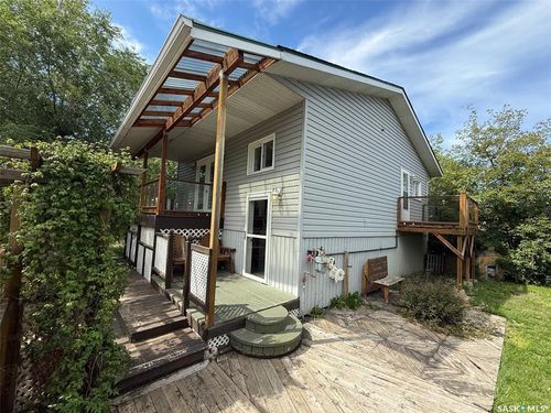 992 Terry St, Cochin, SK, S0M0L0 | Card Image