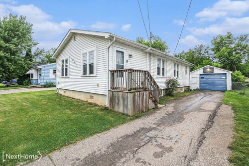 643 Roosevelt Ave, Mount Morris, MI, 48458-1526 | Card Image