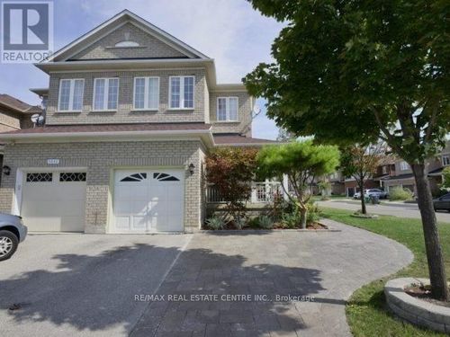 3541 Fountain Park Ave, Mississauga, ON, L5M7E8 | Card Image