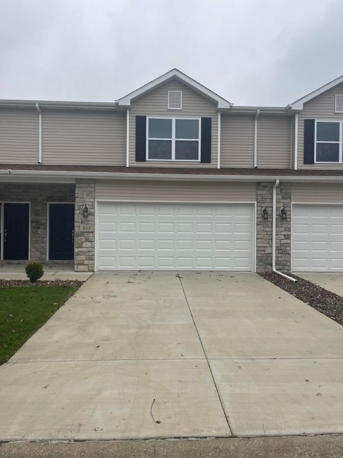 935 Paula Ct, Hobart, IN, 46342 | Card Image