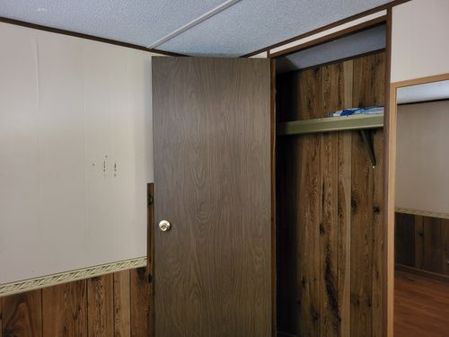 60 White Oak Dr, Big Sandy, TN, 38221-4089 | Card Image