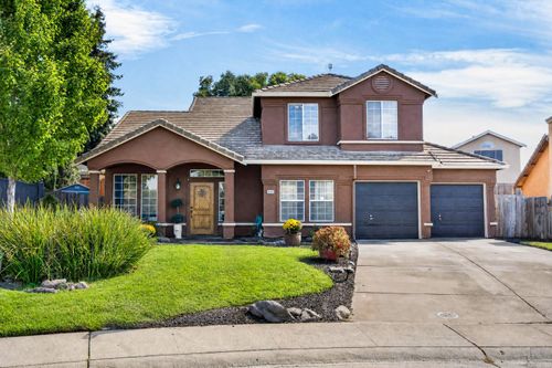 8405 Zachis Way, Antelope, CA, 95843-5887 | Card Image