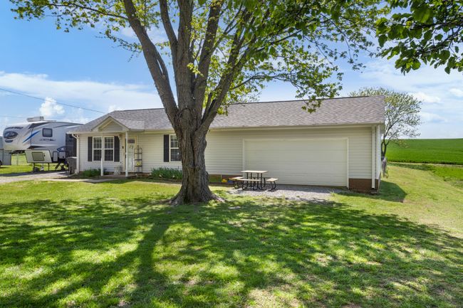 249 Bumpus Mill Rd, House other with 2 bedrooms, 1 bathrooms and 6 parking in Oak Grove KY | Image 4