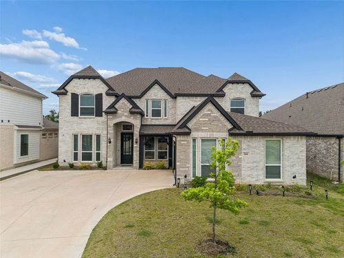 344 Willie Way, Burleson, TX, 76028-4150 | Card Image