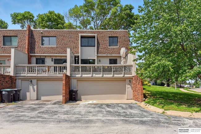 5604 S 92 Nd Plz, Townhouse with 3 bedrooms, 3 bathrooms and 2 parking in Omaha NE | Image 7