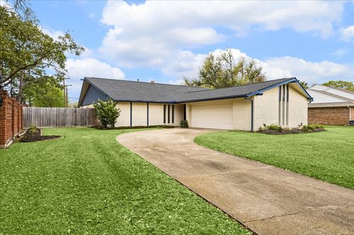1522 19th Ave N, Texas City, TX, 77590-5219 | Card Image