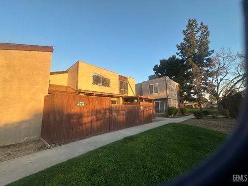 b-6004 Almendra Avenue, Bakersfield, CA, 93309 | Card Image