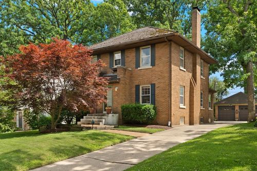 401 Stanley Ave, Waukegan, IL, 60085-1928 | Card Image