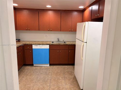 408-4168 Inverrary Dr, Lauderhill, FL, 33319-4503 | Card Image