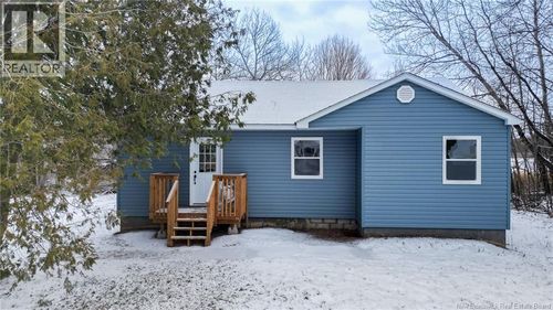 28 Glasier Rd, Fredericton, NB, E3B8L2 | Card Image