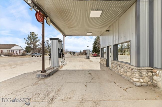 301 1 St Ave N, Home with 0 bedrooms, 0 bathrooms and null parking in Clyde Park MT | Image 48