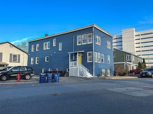 41 Oak Island St, Revere, MA, 02151-4846 | Card Image