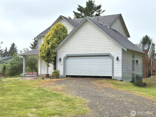 665 Skamokawa Ct Se, Ocean Shores, WA, 98569-9242 | Card Image