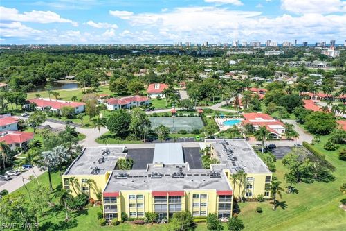 209-1057 Forest Lakes Dr, NAPLES, FL, 34105-2224 | Card Image
