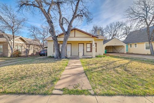 110 N Monroe St, San Angelo, TX, 76901-3222 | Card Image