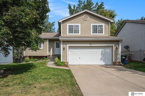 7412 Wyoming St, Omaha, NE, 68122-1373 | Card Image